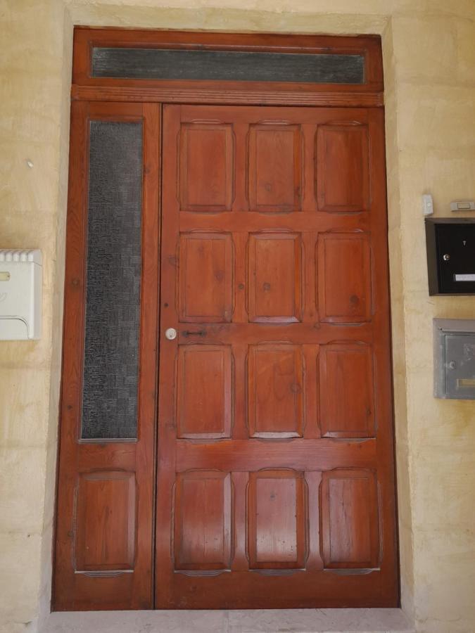 Gozo Marsalforn Apartment Luaran gambar