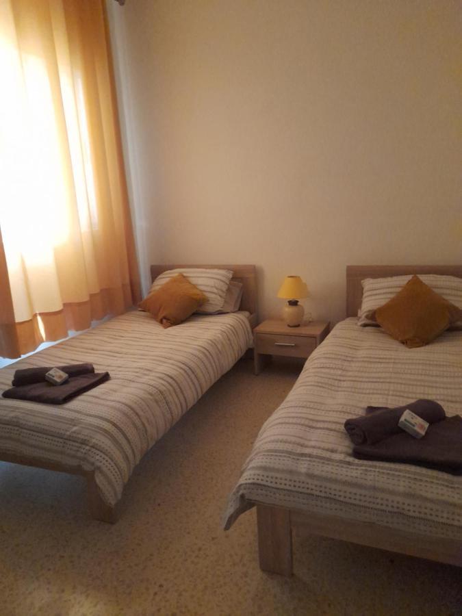 Gozo Marsalforn Apartment Luaran gambar